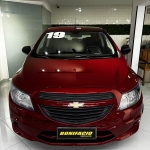 Chevrolet / Onix Joy 1.0 Hatch Vermelha Chevrolet / Onix Joy 1.0 Hatch Vermelha